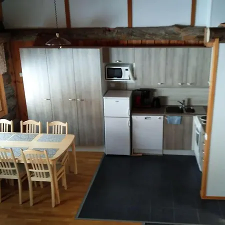 Ski-in: Moekistae Suksilla Suoraan Maekeen Tai Ladulle Apartamento *